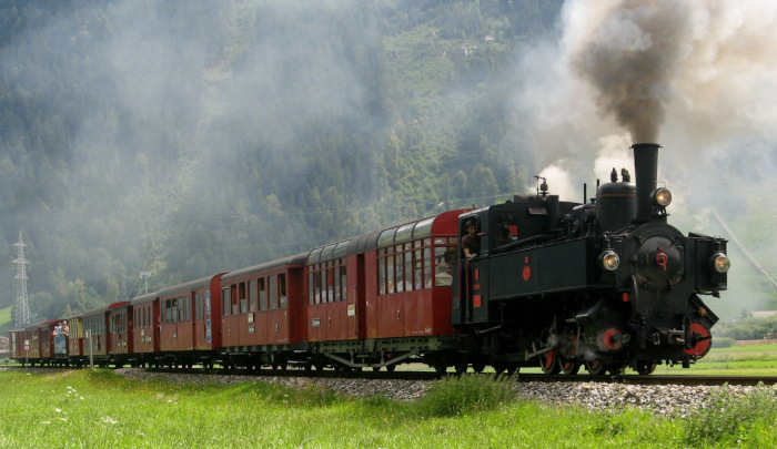 298.207 ausgestellt bei Schmalspur-Jubiläum auf der Mariazellerbahn, Mitte August 1989